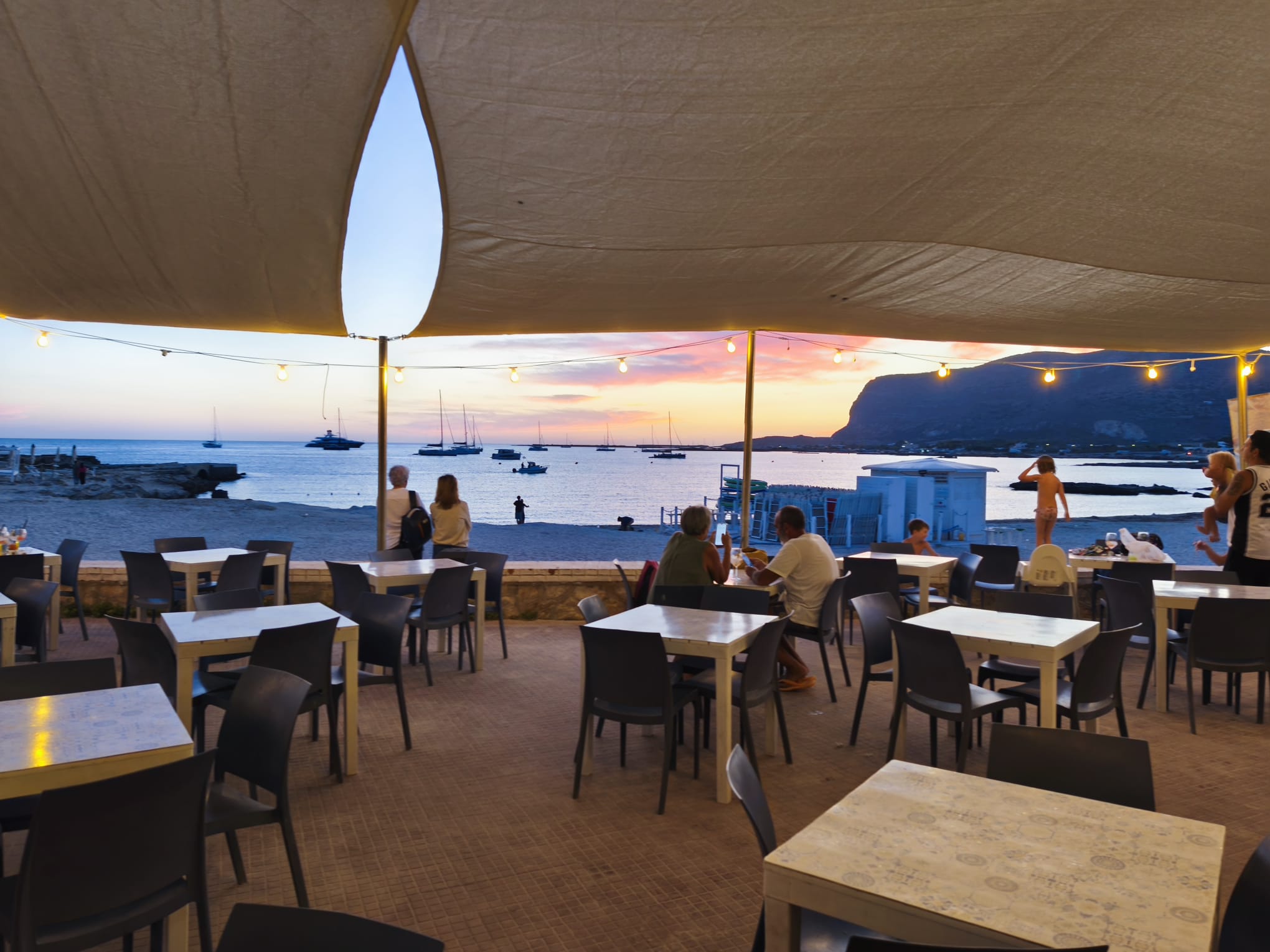 Al Burrone Food & Drink