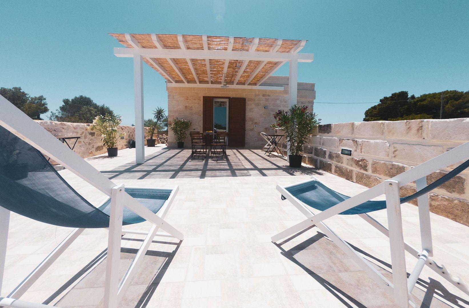 Cave Garden Rooms